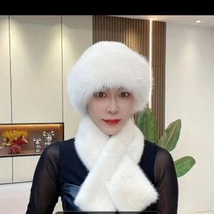 Elegant White Fur Hat and Scarf Set